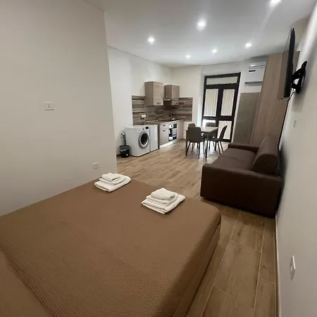 Home-ma-de Apartmán